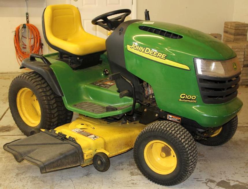 John Deere G100 Automatic Riding Lawn Mower