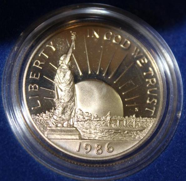 1986-S United States Liberty Coin Set in Velvet Case