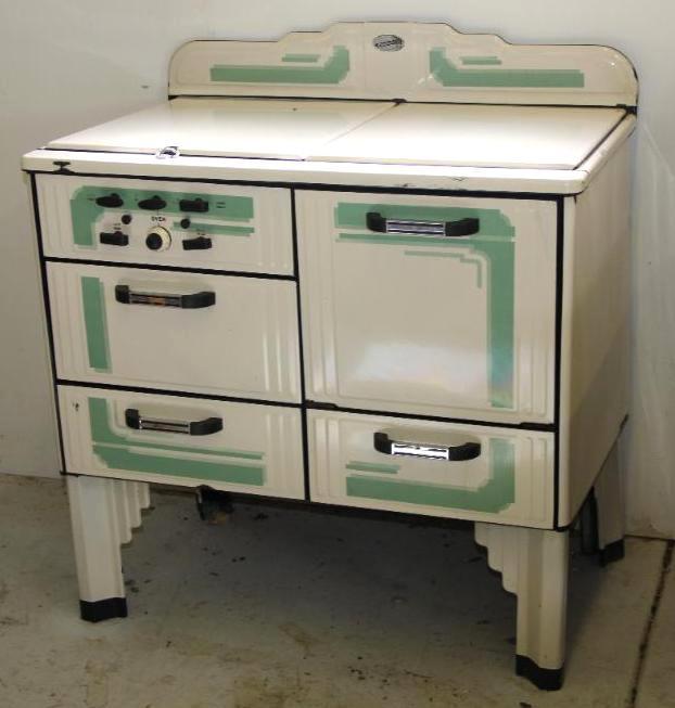 Excellent Antique Continental Stove in White and Green