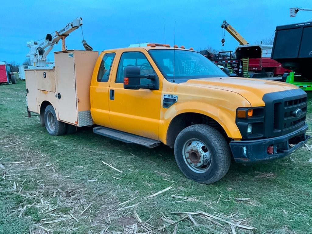 2008 FORD F350 EXTENDED CAB MECHANIC SERVICE TRUCK WITH CRANE.