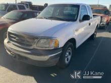 2002 Ford F150 XL Extended-Cab Pickup Truck Runs & Moves