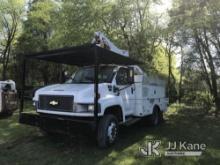 Altec AT37G, Articulating & Telescopic Bucket Truck mounted behind cab on 2006 Chevrolet C5500 Servi