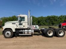2015 MACK CHU613 DAY CAB T/A ROAD TRACTOR