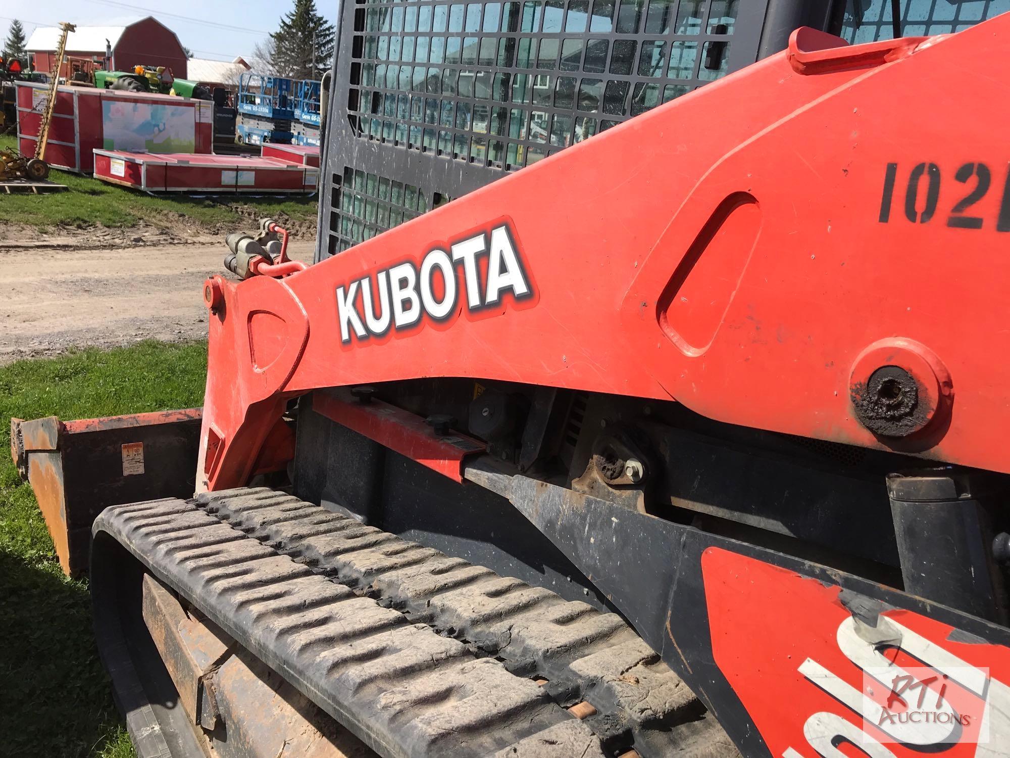 Kubota SVL95 track skid steer loader, 2 speed, high flow, bucket, 2596 hours,
