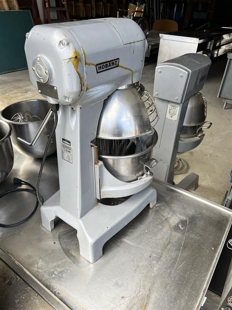 HOBART MODEL A-200T 20QT. MIXER, 1/2HP, 1PH, WITH HOOK, PADDLE & WHIP